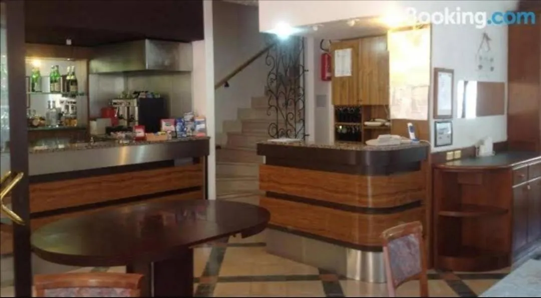 **  Hotel La Perla Spotorno Italia