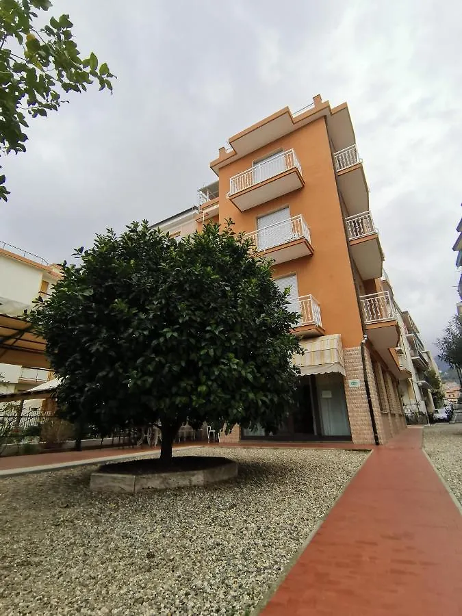 Hotel La Perla Spotorno